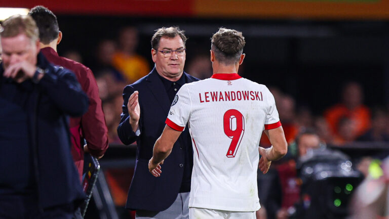 2025.09.04 Rotterdam
pilka nozna Kwalifikacje Mistrzostw Swiata 2026
Holandia - Polska
N/z Robert Lewandowski Jan Urban (trener, head coach)
Foto Pawel Andrachiewicz / PressFocus

2025.09.04 Rotterdam
Football - FIFA World Cup 2026 Qualifying round
Netherlands - Poland
Robert Lewandowski Jan Urban (trener, head coach)
Credit: Pawel Andrachiewicz / PressFocus