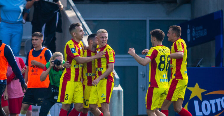 2025.09.13 Kielce Pilka Nozna PKO Ekstraklasa Sezon 2025/2026 Korona Kielce - Pogon Szczecin N/z Konrad Matuszewski Dawid Blanik Gol Bramka Radosc Foto Dawid Figura / PressFocus 

2025.09.13 Kielce Football Polish Ekstraklasa Season 2025/2026 Korona Kielce - Pogon Szczecin Konrad Matuszewski Dawid Blanik Gol Bramka Radosc Credit: Dawid Figura / PressFocus