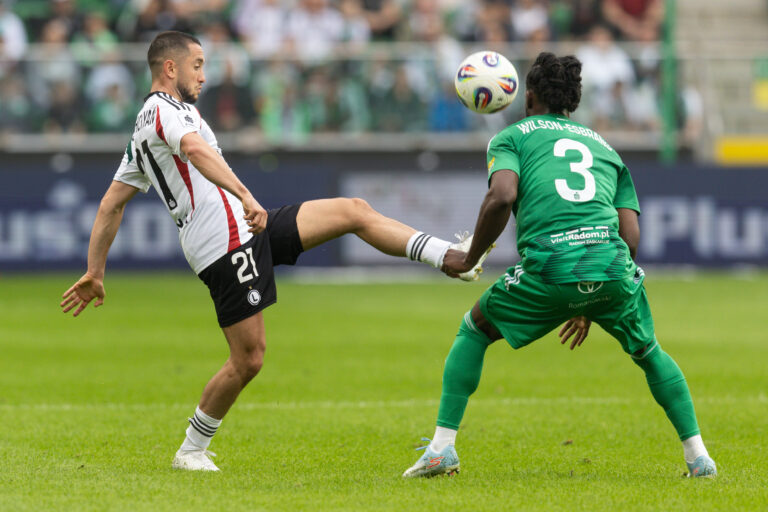 2025.09.14 Warszawa pilka nozna PKO Ekstraklasa sezon 2025/2026
Legia Warszawa - Radomiak Radom
N/z Vahan Bichakhchyan (Legia), Joshua Wilson-Esbrand (Radomiak)
Foto Tomasz Jastrzebowski / Foto Olimpik / PressFocus

2025.09.14 Warszawa Football PKO Ekstraklasa season 2025/2026
Legia Warszawa - Radomiak Radom
Vahan Bichakhchyan (Legia), Joshua Wilson-Esbrand (Radomiak)
Credit: Tomasz Jastrzebowski / Foto Olimpik / PressFocus