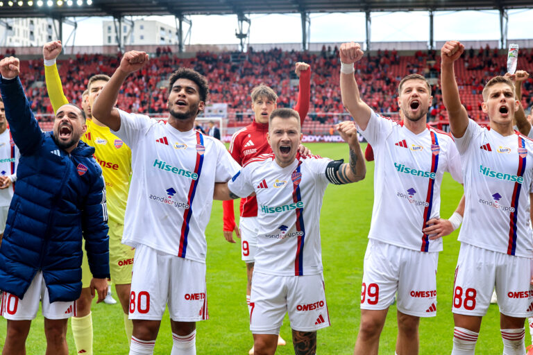 2025.09.28 Lodz
Pilka nozna Ekstraklasa  2025/2026 
Widzew Lodz - Rakow Czestochowa
N/z Ivi Lopez Lamine Diaby-Fadiga Fran Tudor Imad Rondic
Foto ARTUR KRASZEWSKI / PressFocus 

2025.09.28 Lodz
Football Polish Ekstraklasa 2025/2026
Widzew Lodz - Rakow Czestochowa
Ivi Lopez Lamine Diaby-Fadiga Fran Tudor Imad Rondic
Credit: ARTUR KRASZEWSKI / PressFocus