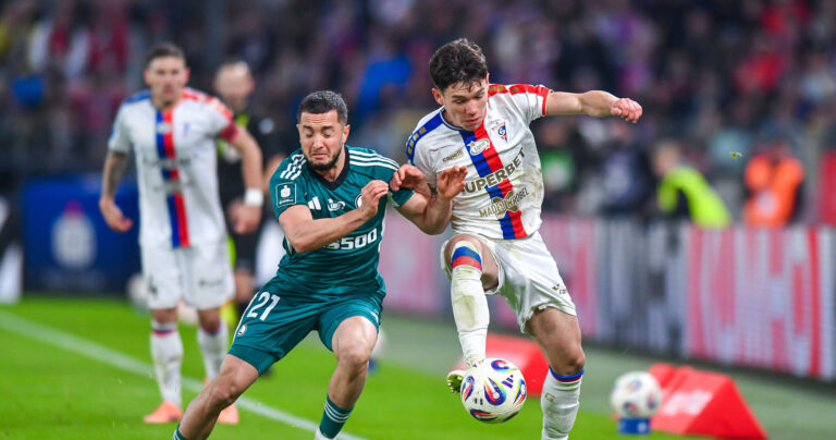 2025.10.05 Zabrze
Pilka nozna PKO BP Ekstraklasa Sezon 2025/2026
Gornik Zabrze - Legia Warszawa
N/z Vahan Bichakhchyan, Maksym Khlan
Foto Marcin Bulanda / PressFocus

2025.10.05 Zabrze
Football Polish PKO BP Ekstraklasa League Season 2025/2026
Gornik Zabrze - Legia Warszawa
Vahan Bichakhchyan, Maksym Khlan
Credit: Marcin Bulanda / PressFocus