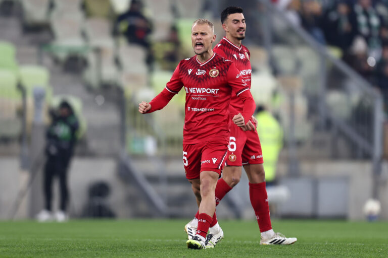 2025.11.08 Gdansk Pilka nozna PKO BP Ekstraklasa sezon 2025/2026 Lechia Gdansk - Widzew Lodz N/z Szymon Czyz Foto Piotr Matusewicz / PressFocus

2025.11.08 Gdansk
Football Polish PKO BP Ekstraklasa season 2025/2026 
Lechia Gdansk - Widzew Lodz 
Szymon Czyz 
Credit: Piotr Matusewicz / PressFocus