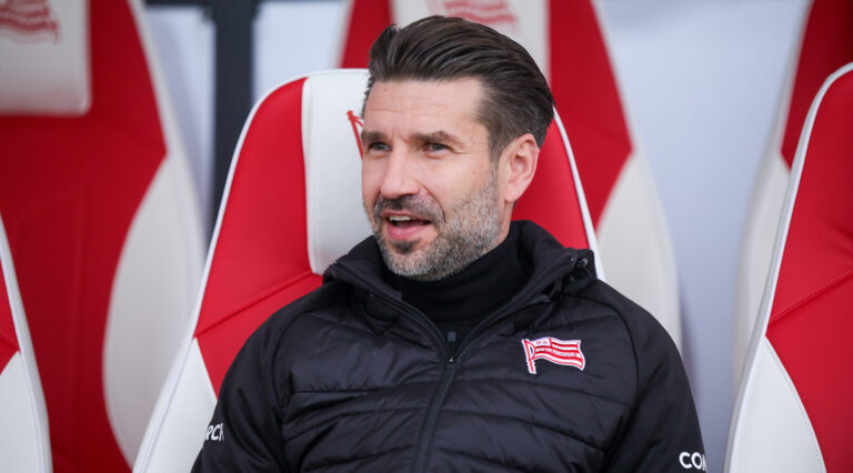 2026.01.01 Krakow
pilka nozna, Sezon 2025/2026 trening noworoczny Cracovii , mecz towarzyski , sparing
Cracovia Krakow - Cracovia II Krakow
N/z Luka Elsner trener head coach
Foto Michal Kedzierski / PressFocus

2026.01.01 Krakow
Football Polish league, Cracovia's New Year's training , friendly game, Season 2025/2026 Cracovia Krakow - Cracovia II Krakow
Luka Elsner trener head coach
Credit: Michal Kedzierski / PressFocus