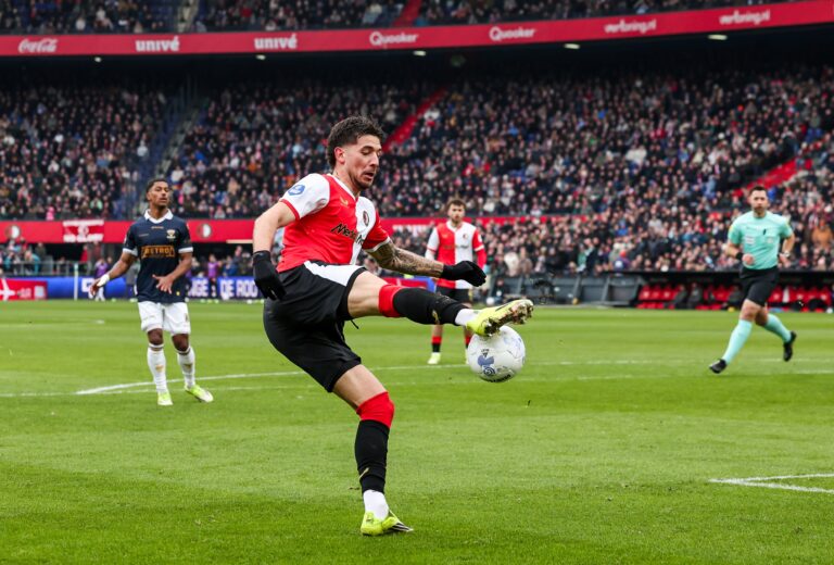 2/15/2026 - ROTTERDAM - Jakub Moder of Feyenoord during the Dutch Eredivisie match between Feyenoord and Go Ahead Eagles at Feyenoord's De Kuip stadium on February 15, 2026, in Rotterdam, Netherlands. SONNY LENSEN / ANP /ANP/Sipa USA
2026.02.15 Rotterdam
pilka nozna liga holenderska
Feyenoord Rotterdam - Go Ahead Eagles
Foto ANP/SIPA USA/PressFocus

!!! POLAND ONLY !!!