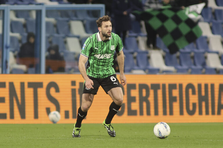 Sebastian Walukiewicz of US Sassuolo  play the ball during US Sassuolo vs Hellas Verona, 26å¡ Serie A Enilive 2025-26 game at Mapei stadium - Citta del Tricolore in Reggio nell'Emilia (RE), Italy, on February 20, 2026. (Photo by Davide Casentini/IPA Sport / ipa-agency.net/IPA/Sipa USA)
2026.02.20 Reggio Emilia
pilka nozna liga wloska
US Sassuolo Calcio - Hellas Werona
Foto IPA/SIPA USA/PressFocus

!!! POLAND ONLY !!!