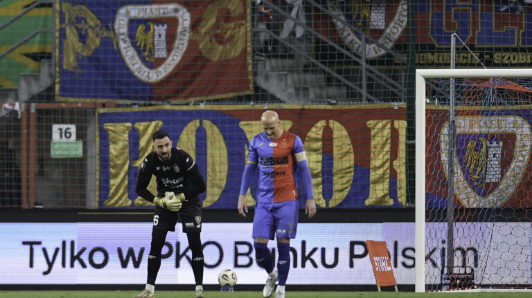 2026.02.20 Gliwice
Pilka nozna PKO Ekstraklasa sezon 2025/2026
Piast Gliwice - Motor Lublin
N/z Frantisek Plach Jakub Czerwinski
Foto Mateusz Sobczak / PressFocus

2026.02.20 Gliwice
Football Polish League PKO Ekstraklasa season 2025/2026
Piast Gliwice - Motor Lublin
Frantisek Plach Jakub Czerwinski
Credit: Mateusz Sobczak / PressFocus