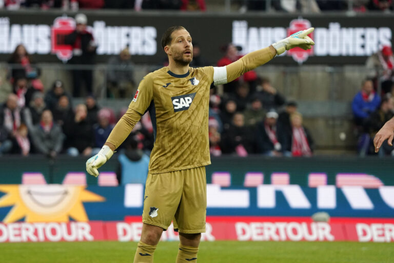 Fussball, 1.BL saison 2025/2026 1.FC Koln vs TSG Hoffenheim , 21.02.2026, Rheinenergiestadion Koln, Oliver Baumann TW GK, TSG Hoffenheim, Aktion, Einzelbild, *** Soccer, 1 BL season 2025 2026 1 FC Koln vs TSG Hoffenheim , 21 02 2026, Rheinenergiestadion Koln, Oliver Baumann TW GK, TSG Hoffenheim, action, single image,
2026.02.21 Kolonia
pilka nozna liga niemiecka
1. FC Koeln - TSG 1899 Hoffenheim

Foto IMAGO/PressFocus

!!! POLAND ONLY !!!