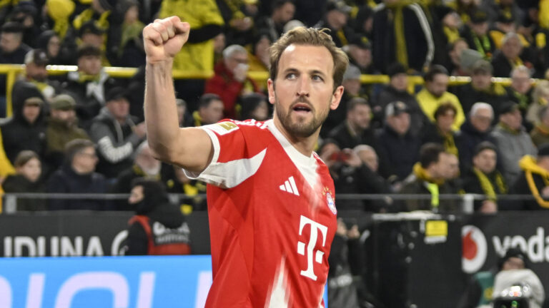 Harry Kane Muenchen 9 jubelt nach dem Tor zum 1:2 28.02.2026  Fussball  Borussia Dortmund vs FC Bayern Muenchen , Signal Iduna Park, Dortmund, DFB/DFL REGULATIONS PROHIBIT ANY USE OF PHOTOGRAPHS AS IMAGE SEQUENCES AND/OR QUASI-VIDEO *** Harry Kane Muenchen 9 cheers after scoring 1 2 28 02 2026  Football  Borussia Dortmund vs FC Bayern Muenchen , Signal Iduna Park, Dortmund, DFB DFL REGULATIONS PROHIBIT ANY USE OF PHOTOGRAPHS AS IMAGE SEQUENCES AND OR QUASI VIDEO Copyright: xpepphotox/xHorstxMauelshagenx pep00321, pep_20260228_hm_294885
2026.02.28 Dortmund
pilka nozna liga niemiecka
Borussia Dortmund - Bayern Monachium

Foto IMAGO/PressFocus

!!! POLAND ONLY !!!