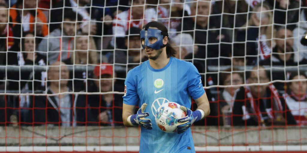 Kamil Grabara VfL Wolfsburg, 01 am Ball , Deutschland, Fussball, 1. Bundesliga, 24.Spieltag, 2025/2026, VfB Stuttgart vs. VfL Wolfsburg, 01.03.2026, Stuttgart MHP Arena Deutschland *** Kamil Grabara VfL Wolfsburg, 01 on the ball , Germany, Soccer, 1 Bundesliga, 24 Matchday, 2025 2026, VfB Stuttgart vs VfL Wolfsburg, 01 03 2026, Stuttgart MHP Arena Germany Copyright: xGrantxHubbsx
2026.03.01 Stuttgart
pilka nozna liga niemiecka
VfB Stuttgart - VfL Wolfsburg

Foto IMAGO/PressFocus

!!! POLAND ONLY !!!