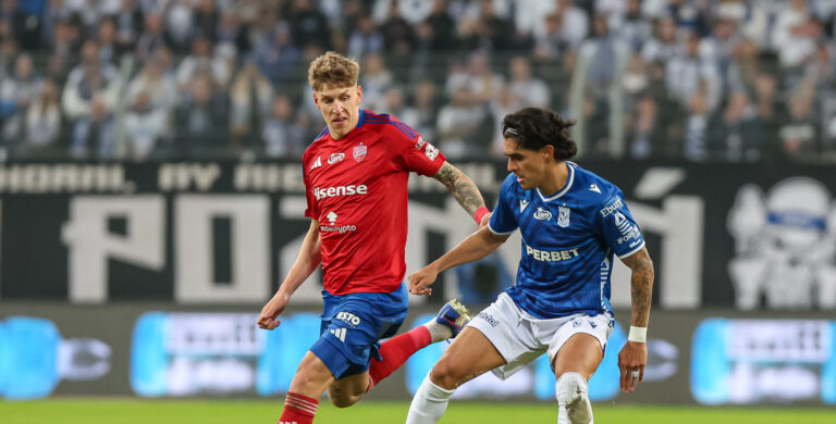 2026.03.01 Poznan
Pilka nozna Ekstraklasa sezon 2025/2026
Lech Poznan - Rakow Czestochowa
N/z Patryk Makuch Luis Palma
Foto Pawel Jaskolka / PressFocus

2026.03.01 Poznan
Football Polish Ekstraklasa season 2025/2026
Lech Poznan - Rakow Czestochowa
Credit: Pawel Jaskolka / PressFocus