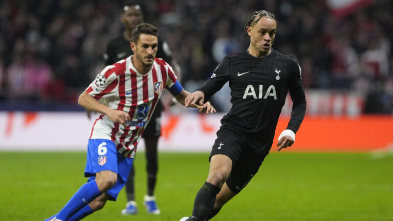 Atletico de Madrid's Koke Resurreccion (l) and Tottenham Hotspur's Xavi Simons during Champions League 2025/2026, Round of 16 1st leg match. March 10 ,2026. (Photo by Acero/Alter Photos/Sipa USA)
2026.03.10 Madryt
pilka nozna liga mistrzow
Atletico Madryt - Tottenham Hotspur
Foto Alter Photos/SIPA USA/PressFocus

!!! POLAND ONLY !!!