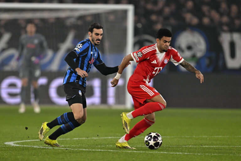 10.03.2026, Fussball UEFA Championsleague 2025/2026: Achtelfinale, Atalanta Bergamo - FC Bayern Munchen, in der New Balance Arena Bergamo, Italien, Luis Diaz FC Bayern Munchen ***DFL and DFB regulations prohibit any use of photographs as image sequences and/or quasi-video.*** *** 10 03 2026, Football UEFA Championsleague 2025 2026 Round of 16, Atalanta Bergamo FC Bayern Munchen, in the New Balance Arena Bergamo, Italy , Luis Diaz FC Bayern Munchen DFL and DFB regulations prohibit any use of photographs as image sequences and or quasi video
2026.03.10 Bergamo
pilka nozna liga mistrzow
Atalanta Bergamo - Bayern Monachium
Foto IMAGO/PressFocus

!!! POLAND ONLY !!!