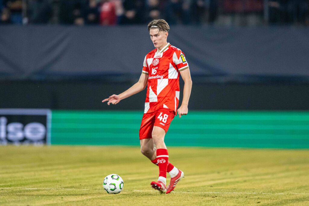 Kacper Potulski during Europa Conference league playoff match, Sigma Olomouc - 1. FSV Mainz , 12. march 2025, Andruv Stadium, Olomouc, Czech republic Copyright: xMICHALxFAJT,ZOSPORTU.SKx FAJ_9153
2026.03.12 Olomuniec
pilka nozna liga konferencji europy
Sigma Olomuniec - 1. FSV Mainz 05

Foto IMAGO/PressFocus

!!! POLAND ONLY !!!