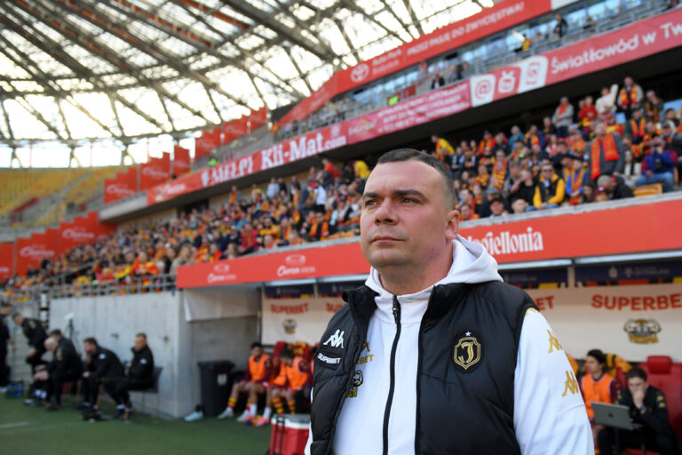 2026.03.14 Bialystok  Pilka nozna PKO Ekstraklasa sezon 2025/2026 25. kolejka rozgrywek Jagiellonia Bialystok (zolto-czerwone) - Piast Gliwice N/z Adrian Siemieniec trener Jagiellonii Bialystok Foto Michal Kosc / PressFocus 
2026.03.14 Bialystok Football Polish PKO Ekstraklasa season 2025/2026 Jagiellonia Bialystok - Piast Gliwice Credit Michal Kosc / PressFocus