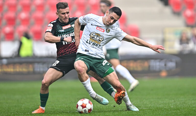 2026.03.15 Tychy
Pilka nozna Betclic 1 Liga sezon 2025/2026
GKS Tychy - Slask Wroclaw
N/z Damian Kadzior Patryk Sokolowski
Foto Lukasz Sobala / PressFocus

2026.03.15 Tychy
Football Polish First League season 2025/2026
GKS Tychy - Slask Wroclaw
Damian Kadzior Patryk Sokolowski
Credit: Lukasz Sobala / PressFocus