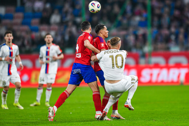 2026.03.15 Zabrze
Pilka nozna PKO BP Ekstraklasa Sezon 2025/2026
Gornik Zabrze - Rakow Czestochowa
N/z Stratos Svarnas, Michael Ameyaw, Lukas Podolski
Foto Marcin Bulanda / PressFocus

2026.03.15 Zabrze
Football Polish PKO BP Ekstraklasa League Season 2025/2026
Gornik Zabrze - Rakow Czestochowa
Stratos Svarnas, Michael Ameyaw, Lukas Podolski
Credit: Marcin Bulanda / PressFocus