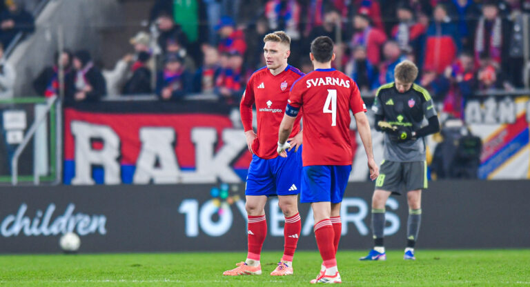 2026.03.19 Sosnowiec
Pilka nozna Liga Konferencji Europy UEFA Faza pucharowa Sezon 2025/2026
Rakow Czestochowa - ACF Fiorentina
N/z Oskar Repka, Stratos Svarnas, przegrana, porazka, smutek
Foto Marcin Bulanda / PressFocus

2026.03.19 Sosnowiec
Football UEFA Europa Conference League Phase Play Off Season 2025/2026
Rakow Czestochowa - ACF Fiorentina
Oskar Repka, Stratos Svarnas, przegrana, porazka, smutek
Credit: Marcin Bulanda / PressFocus