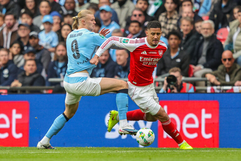 William Saliba of Arsenal battle for the ball Erling Haaland of Manchester City during the Carabao Cup Final match Arsenal vs Manchester City at Emirates, London, United Kingdom on 22 March 2026

(Photo by Alfie Cosgrove/News Images) in London, United Kingdom on 3/22/2026. (Photo by Alfie Cosgrove/News Images/Sipa USA)
2026.03.22 Londyn
pilka nozna puchar ligi angielskiej
Arsenal Londyn - Manchester City
Foto News Images/SIPA USA/PressFocus

!!! POLAND ONLY !!!