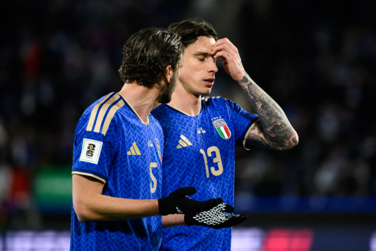 Manuel Locatelli and Riccardo Calafiori of Italy during the FIFA 2026 european Qualifier play off football match between Italy and Northern Ireland at Atleti Azzurri d'Italia Stadium in Bergamo (Italy), March 26, 2026./Sipa USA *** No Sales in France and Italy ***
2026.03.26 Bergamo
pilka nozna liga 
Wlochy - Irlandia Polnocna
Foto Insidefoto/SIPA USA/PressFocus

!!! POLAND ONLY !!!