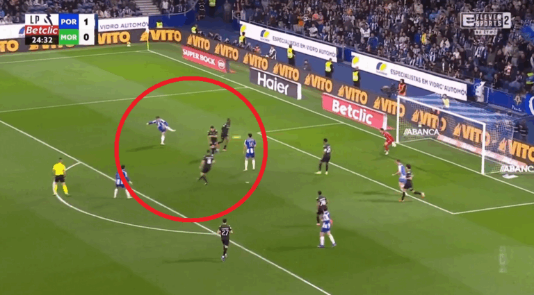 Znów to zrobił! Znakomity gol Pietuszewskiego w Porto! [WIDEO]