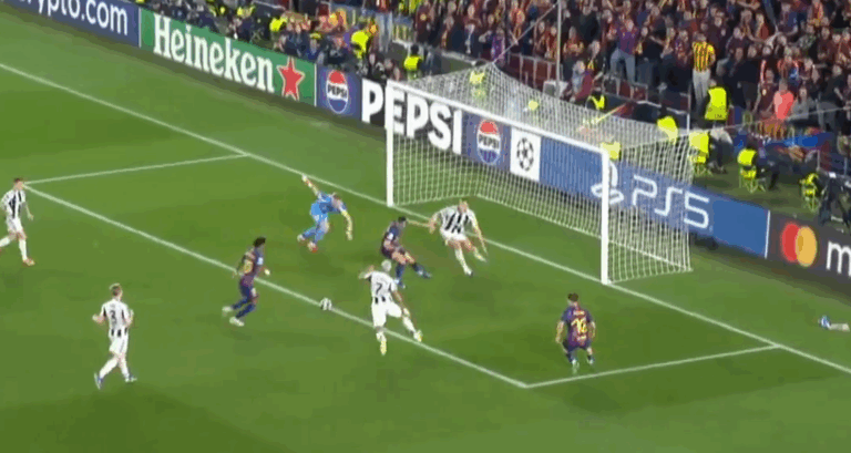 Co za pudło Yamala! Nie trafił z kilku metrów do pustej! [WIDEO]