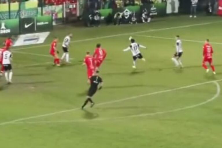 Prosto z woleja! Ładny gol w Betclic 1. Lidze! [WIDEO]