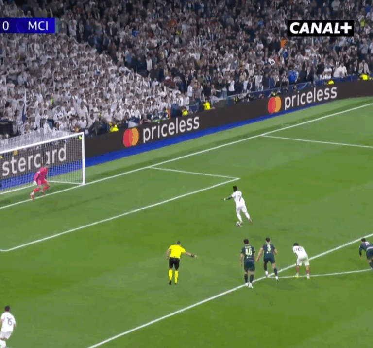 Fatalnie wykonany rzut karny przez Viniciusa [WIDEO]