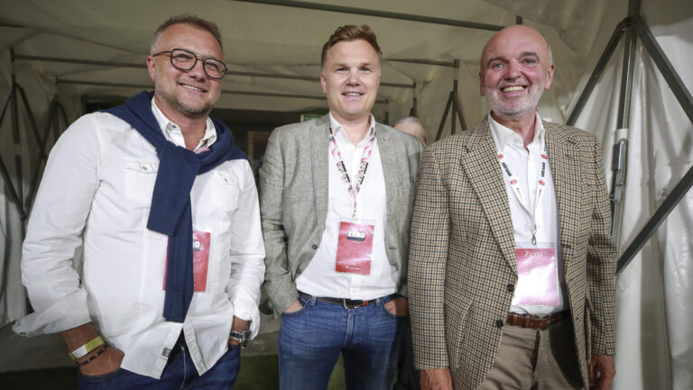 2024.09.17  LODZ STADION MIEJSKI ALEJA UNII
MECZ PILKA NOZNA BETCLIC 1 LIGA
LKS LODZ vs WISLA KRAKOW
N/Z TOMASZ SALSKI ROBERT GRAF DARIUSZ MELON
Foto Artur Kraszewski / APPA / PressFocus