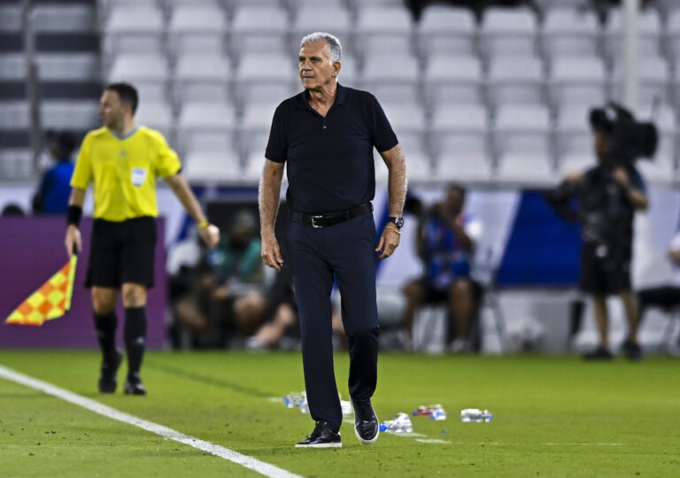 UNITED ARAB EMIRATES v OMAN-2026 FIFA World Cup, WM, Weltmeisterschaft, Fussball ASIAN QUALIFIER PLAYOFFS Head coach of Oman Carlos Queiroz during the FIFA World Cup 2026 AFC Asian qualifiers playoffs group A match between United Arab Emirates and Oman at Jassim Bin Hamad Stadium in Doha, Qatar, on October 11, 2025. DOHA Qatar Copyright: xNOUSHADx
2025.10.12 Doha
pilka nozna , eliminacje , kwalifikacje do mistrzostw swiata 2026  
Zjednoczone Emiraty Arabskie - Oman
Foto IMAGO/PressFocus

!!! POLAND ONLY !!!