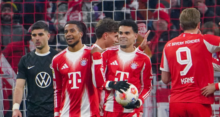 Deutschland: Fussball Bundesliga 2025/26, 16. Spieltag - FC Bayern Munchen vs VfL Wolfsburg - Allianzarena Munchen: Harry Kane FC Bayern Munchen, 9 Michael Olise FC Bayern Munchen, 17 Luis Diaz / Luis Diaz FC Bayern Munchen, 14 Raphail Guerreiro / Raphael Guerreiro FC Bayern Munchen, 22 Tor und Torjubel, Freude, Emotionen, Jubel *** Germany Soccer Bundesliga 2025 26, 16 Matchday FC Bayern Munich vs VfL Wolfsburg Allianzarena Munich Harry Kane FC Bayern Munich, 9 Michael Olise FC Bayern Munich, 17 Luis Diaz Luis Diaz FC Bayern Munich, 14 Raphaël Guerreiro Raphael Guerreiro FC Bayern Munich, 22 Goal and goal celebration, joy, emotions, jubilation Copyright: xJOERANxSTEINSIEKx
2026.01.11 Monachium
pilka nozna , liga niemiecka
Bayern Monachium - VfL Wolfsburg
Foto IMAGO/PressFocus

!!! POLAND ONLY !!!