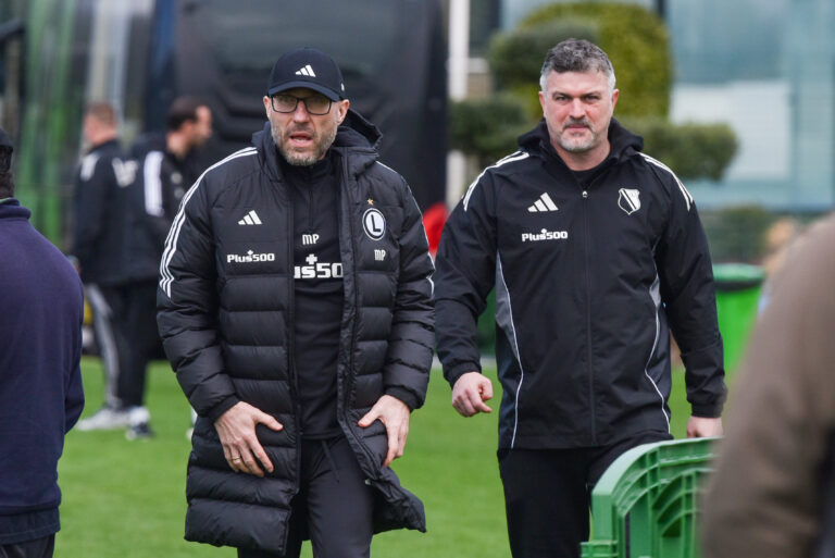 2026.01.16 Marbella, Hiszpania
pilka nozna przygotowania do sezonu Ekstraklasa sparing mecz towarzyski
Legia Warszawa - Sigma Olomuniec
N/Z Marek Papszun Michal Zewlakow
Foto Wojciech Dobrzynski / Legionisci.com / PressFocus 
2026.01.16 Marbella, Spain
foorball preseason Ekstraklasa friendly match
Legia Warszawa - Sigma Olomouc
Credit: Wojciech Dobrzynski / Legionisci.com / PressFocus