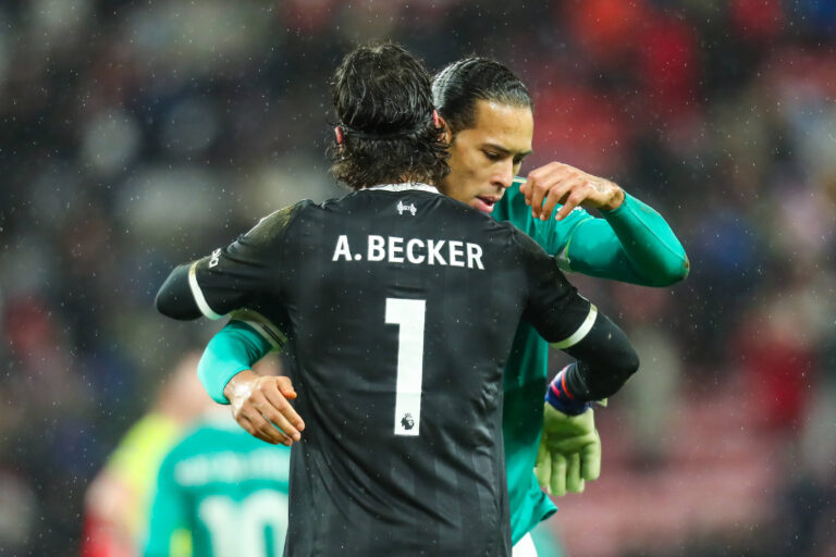 Sunderland v Liverpool, Premier League Alisson Becker Of Liverpool &amp; Virgil van Dijk Of Liverpool celebrates winning during the Sunderland v Liverpool Premier League match at the Stadium of Light, Sunderland, England on 11 February 2026 Credit: Lee Keuneke/Every Second Media Editorial use only. All images are copyright Every Second Media Limited. No images may be reproduced without prior permission. All rights reserved. Premier League and Football League images are subject to licensing agreements with Football DataCo Limited. see https://www.football-dataco.com Copyright: xIMAGO/EveryxSecondxMediax ESM-1795-0048 LeexKeunekex/xEveryxSecondxMediax
2026.02.11 Sunderland
pilka nozna liga angielska
Sunderland - Liverpool FC

Foto IMAGO/PressFocus

!!! POLAND ONLY !!!