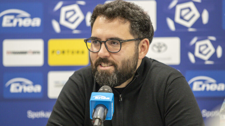 2026.02.13 Radom Pilka Nozna 
PKO Ekstraklasa Sezon 2025/2026
Radomiak Radom - Korona Kielce
N/z Goncalo Feio
Foto Dawid Figura / Pressfocus

2026.02.13 Radom Polish Football Top League PKO Ekstraklasa Season 2025/2026
Radomiak Radom - Korona Kielce
Goncalo Feio 
Credit: Dawid Figura / Pressfocus