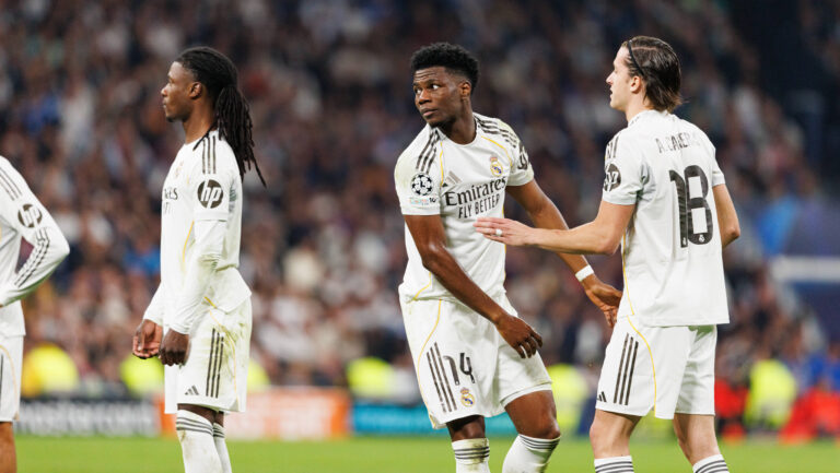 Aurelien Tchouameni and Alvaro Carreras seen during Champions League knock out play off game between teams of Real Madrid CF and SL Benfica Maciej Rogowski/Ball Raw Images Madrid Bernabeu Spain Copyright: xMaciejxRogowskix maciejrogowski_real_benfica_2526_ROG9921
2026.02.25 Madryt
pilka nozna liga mistrzow
Real Madryt - Benfica Lizbona

Foto IMAGO/PressFocus

!!! POLAND ONLY !!!