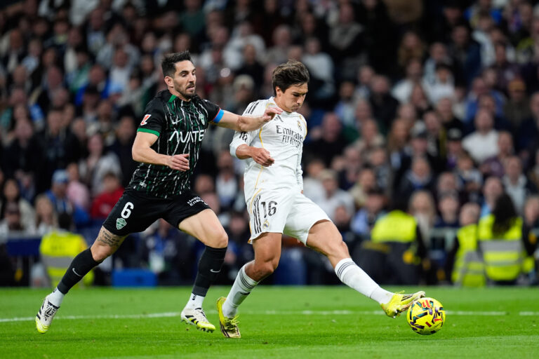 Gonzalo Garcia of Real Madrid and Pedro Bigas of Elche during the Spanish championship LaLiga football match between Real Madrid and Elche CF on 14 March 2026 at Bernabeu stadium in Madrid, Spain (Photo by /Sipa USA)
2026.03.14 Madryt
pilka nozna liga hiszpanska
Real Madryt - Elche CF
Foto IPA/SIPA USA/PressFocus

!!! POLAND ONLY !!!