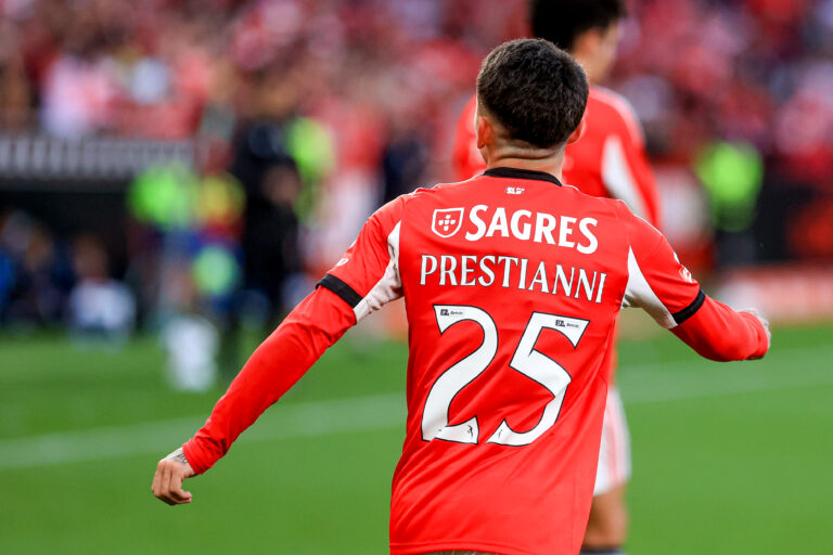 Gianluca Prestianni of SL Benfica celebrates after scoring the team's first goal during the Primeira Liga match between SL Benfica and Vitoria SC at Estadio da Luz on March 21, 2026 in Lisbon, Portugal. Liga Portugal Betclic - SL Benfica vs Vitoria SC (Valter Gouveia/SPP) (Photo by Valter Gouveia/SPP/Sipa USA)
2026.03.21 Lizbona
pilka nozna liga portugalska
Benfica Lizbona - Vitoria Guimaraes
Foto SPP/SIPA USA/PressFocus

!!! POLAND ONLY !!!