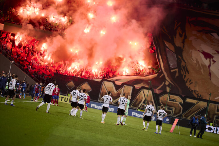 2026.03.22 Warszawa
Pilka Nozna
PKO Ekstraklasa sezon 2025/2026
Legia Warszawa - Rakow Czestochowa
N/z racowisko race
Foto Radoslaw Makuch / PressFocus

2026.03.22 Warsaw
Football
Polish PKO Ekstraklasa season 2025/2026
Legia Warszawa - Rakow Czestochowa
racowisko race
Credit: Radoslaw Makuch / PressFocus