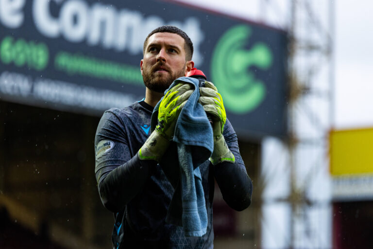 Motherwell v Falkirk, William Hill Scottish Premiership Calum Ward GK 13 - Motherwell at full time during the William Hill Scottish Premiership match between Motherwell and Falkirk at Fir Park, Motherwell, UK on 4 April 2026. Editorial use only , Copyright: xRaymondxDaviesx PSI-23994-0027
2026.04.04 Motherwell
pilka nozna , liga szkocka
Motherwell - Falkirk 
Foto IMAGO/PressFocus

!!! POLAND ONLY !!!