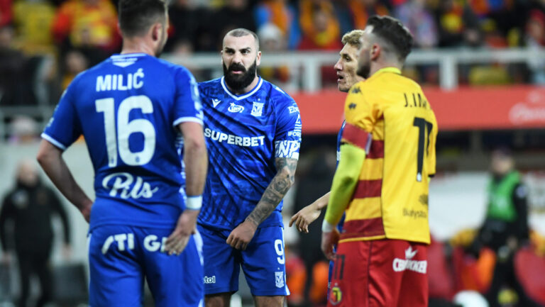 2026.04.04 Bialystok Pilka nozna PKO Ekstraklasa sezon 2025/2026 Mecz 27. kolejki rozgrywek Jagiellonia Bialystok (zolto-czerwone) - Lech Poznan N/z Mikael Ishak Foto Michal Kosc / PressFocus 
2026.04.04 Bialystok Football Polish PKO Ekstraklasa season 2025/2026 Jagiellonia Bialystok - Lech Poznan Credit Michal Kosc / PressFocus