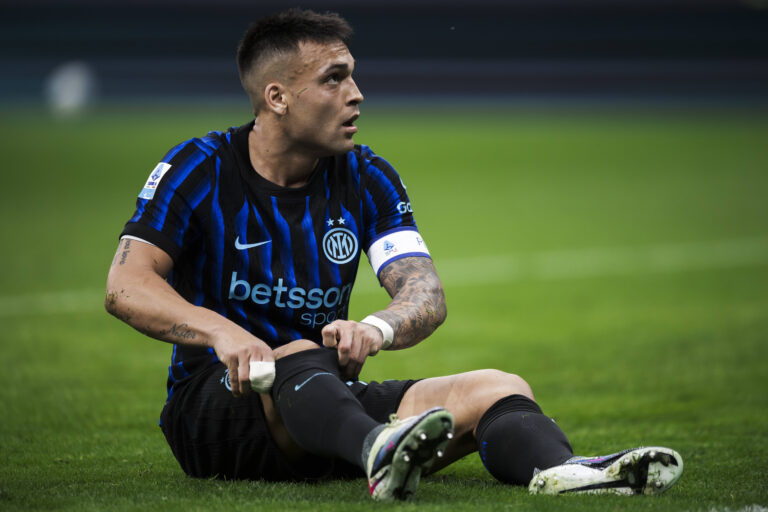 FC Internazionale v AS Roma - Serie A Lautaro Martinez of FC Internazionale looks dejected during the Serie A football match between FC Internazionale and AS Roma. Milan Italy Copyright: xNicolòxCampox
2026.04.05 Mediolan
pilka nozna , liga wloska
Inter Mediolan - AS Roma
Foto IMAGO/PressFocus

!!! POLAND ONLY !!!
