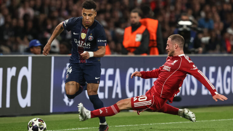 Alexis Mac Allister of Liverpool fouled Desire Doue of Paris Saint-Germain during the UEFA Champions League Quarter Finals match Paris Saint-Germain vs Liverpool at Parc des Princes, Paris, France on 08 April 2026

(Photo by Alfie Cosgrove/News Images) in Paris, France on 4/8/2026. (Photo by Alfie Cosgrove/News Images/Sipa USA)
2026.04.08 Paryz
pilka nozna liga mistrzow
Paris Saint-Germain - FC Liverpool
PSG
Foto News Images/SIPA USA/PressFocus

!!! POLAND ONLY !!!