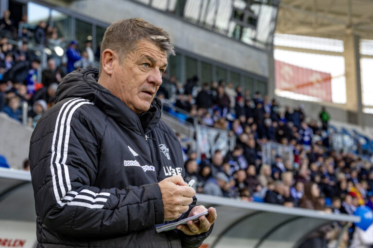 2026.04.10 Plock Pilka Nozna PKO BP Ekstraklasa Sezon 2025/2026 Wisla Plock - Lechia Gdansk Nz John Carver Foto:Artur Kraszewski / pressfocus

2026.04.10 Plock footbball PKO BP Ekstraklasa  2025/2026 Wisla Plock - Lechia Gdansk John Carver Credit: Artur Kraszewski / pressfocus