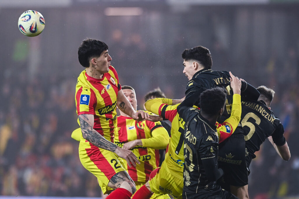 2026.04.10 Kielce PKO Ekstraklasa Sezon 2025/2026 Korona Kielce - Jagiellonia Bialystok

N/z Slobodan Rubezic Bernardo Vital

Foto Kacper Pacocha / PressFocus 

2026.04.10 Kielce Football Polish Ekstraklasa Season 2025/2026 Korona Kielce - Jagiellonia Bialystok

Credit: Kacper Pacocha / PressFocus