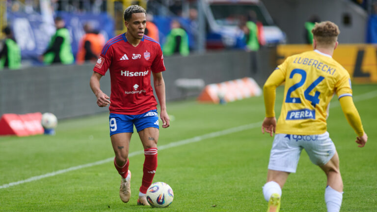 2026.04.12 Lublin pilka nozna PKO Ekstraklasa sezon 2025/2026 
Motor Lublin - Rakow Czestochowa
N/z Michael Ameyaw Filip Luberecki
Foto Ireneusz Wnuk / PressFocus

2026.04.12 Lublin Football - Polish PKO Ekstraklasa season 2025/2026 
Motor Lublin - Rakow Czestochowa
Michael Ameyaw Filip Luberecki
Credit: Ireneusz Wnuk / PressFocus