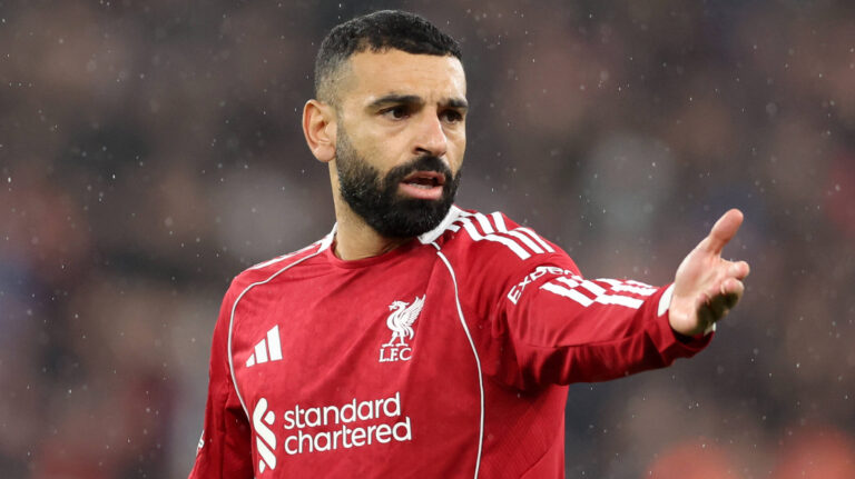 Liverpool, England, 14th April 2026. Mohamed Salah of Liverpool gestures during the Liverpool vs Paris Saint Germain UEFA Champions League quarter final 2nd leg match at Anfield, Liverpool. Picture credit should read: Jessica Hornby / Sportimage EDITORIAL USE ONLY. No use with unauthorised audio, video, data, fixture lists, club/league logos or live services. Online in-match use limited to 120 images, no video emulation. No use in betting, games or single club/league/player publications. SPI_071_JH_Liverpool_PSG SPI-4687-0071
2026.04.14 Liverpool
pilka nozna , Liga Mistrzow
FC Liverpool - Paris Saint-Germain
PSG
Foto IMAGO/PressFocus

!!! POLAND ONLY !!!