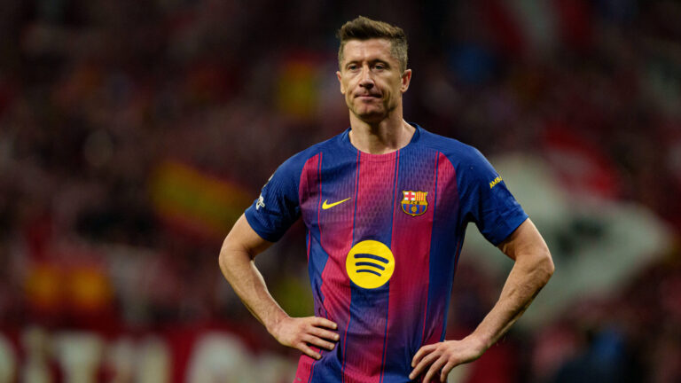 Robert Lewandowski seen during UEFA Champions League quarterfinal game between teams of Atletico de Madrid and FC Barcelona, Barca Kazimierz Koper/Ball Raw Images Madrid Estadio Jose Alvalade Spain Copyright: xKazimierzxKoperx kazimierzkoper_atletico_fcbarcelona_2526_8-107
2026.04.14 Madryt
pilka nozna , Liga Mistrzow
Atletico Madryt - FC Barcelona
Foto IMAGO/PressFocus

!!! POLAND ONLY !!!