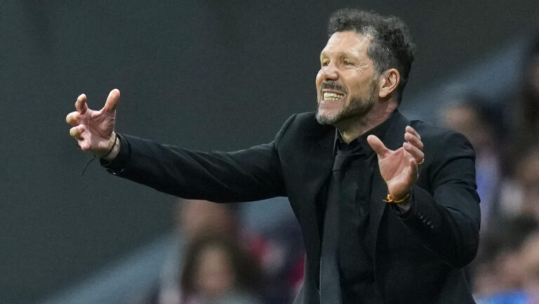Diego Simeone head coach of Atletico de Madrid during the UEFA Champions League match, Quarter-Finals, second leg, between Atletico de Madrid and FC Barcelona played at Riyadh Metropolitano Stadium on April 14, 2026 in Madrid. (Photo by Cesar Cebolla / PRESSINPHOTO)
2026.04.14 Madryt
pilka nozna liga mistrzow
Atletico Madryt - FC Barcelona
Foto pressinphoto/SIPA USA/PressFocus

!!! POLAND ONLY !!!