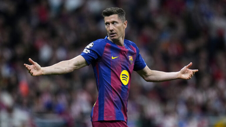 Robert Lewandowski of FC Barcelona during the UEFA Champions League match, Quarter-Finals, second leg, between Atletico de Madrid and FC Barcelona played at Riyadh Metropolitano Stadium on April 14, 2026 in Madrid. (Photo by Cesar Cebolla / PRESSINPHOTO)
2026.04.14 Madryt
pilka nozna Liga Mistrzow
Atletico Madryt - FC Barcelona
Foto pressinphoto/SIPA USA/PressFocus

!!! POLAND ONLY !!!