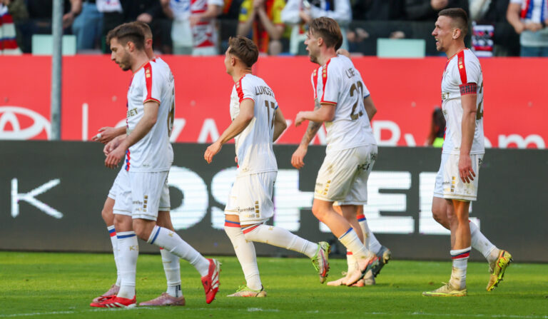 2026.04.18 Zabrze
Pilka nozna PKO Ekstraklasa sezon 2025/2026
Gornik Zabrze - Korona Kielce
N/z radosc, radosc po golu, radosc po bramce, gol, bramka Rafal Janicki
Foto Sebastian Sienkiewicz / PressFocus

2026.04.18 Zabrze
Football - Polish PKO Ekstraklasa season 2025/2026
Gornik Zabrze - Korona Kielce
radosc, radosc po golu, radosc po bramce, gol, bramka Rafal Janicki
Credit: Sebastian Sienkiewicz / PressFocus