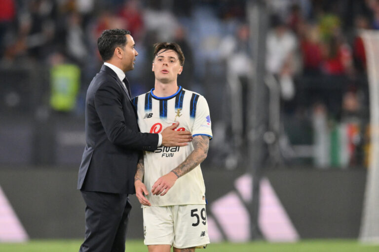Olimpico Stadium, Rome, Italy - Raffaele Palladino of Atalanta BC and Nicola Zalewski of Atalanta BC during Serie A Enilive Football Match, Roma vs Pisa, 18 April 2026 
(Photo by Roberto Ramaccia/Sipa USA) 
2026.04.18 Rzym
pilka nozna liga wloska
AS Roma - Atalanta Bergamo
Foto Roberto Ramaccia/SIPA USA/PressFocus

!!! POLAND ONLY !!!